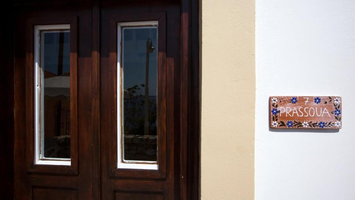 Chic & Modern Apartments With Swim Access Chalki Town Eksteriør billede